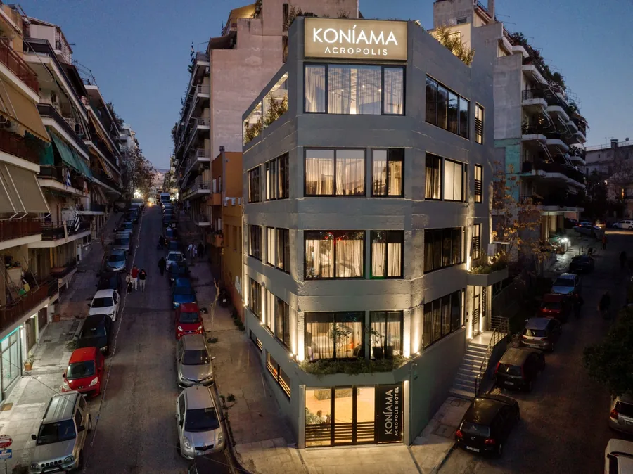 Koniama Acropolis Hotel — ΦΙΞ
